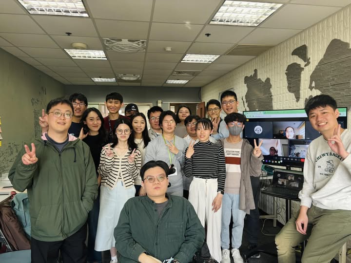 協會與合作夥伴在交流活動後合影