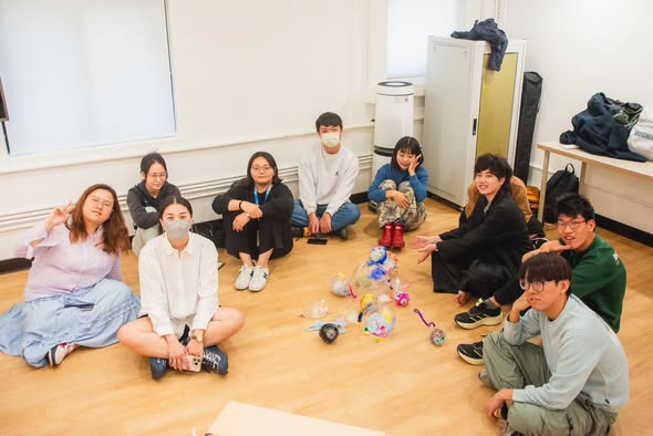 「有人分享，在來之前其實挺緊張，擔心自己做得不夠好、不夠完美。那種想符合某種標準的焦慮，我們都很熟悉。」相關照片，第 1 張